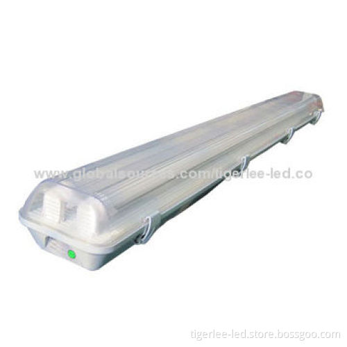 5ft T8 LED Tri-proof lamp with backup battery, CRI>80, 50,000 hours lifespan, IP65 water-resistant